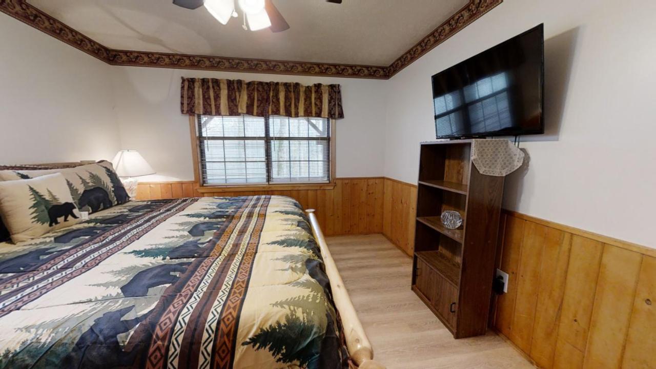 Little Mountain Hideaway Cabin Pigeon Forge Exterior photo